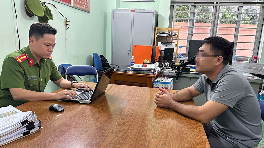 Ông L. làm việc với công an