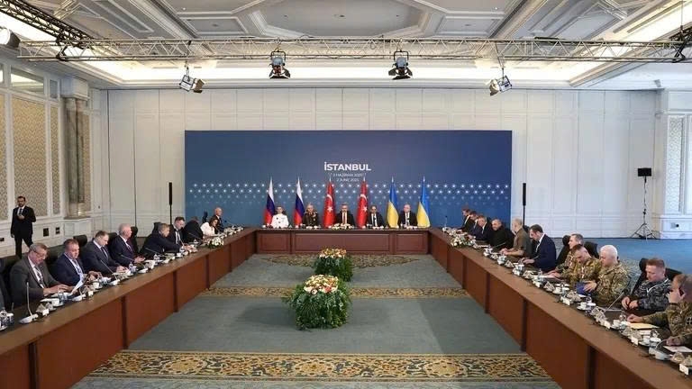 Toàn cảnh vòng đàm phán lần hai ngày 2/6 tại Istanbul (Thổ Nhĩ Kỳ). (Ảnh: Sputnik)