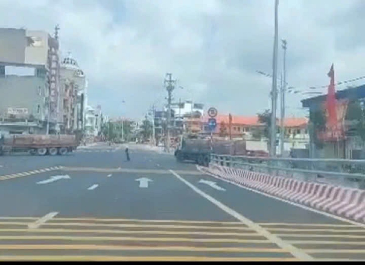 Vi phạm tại khu vực cầu Thiên Trường