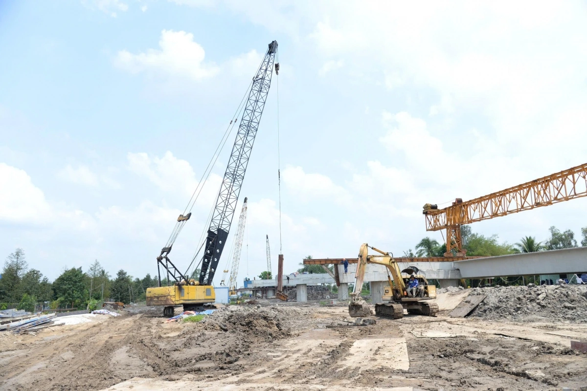 Dự án cao tốc Cao Lãnh - An Hữu đang tăng tốc thi công nối liền Tiền Giang - Đồng Tháp