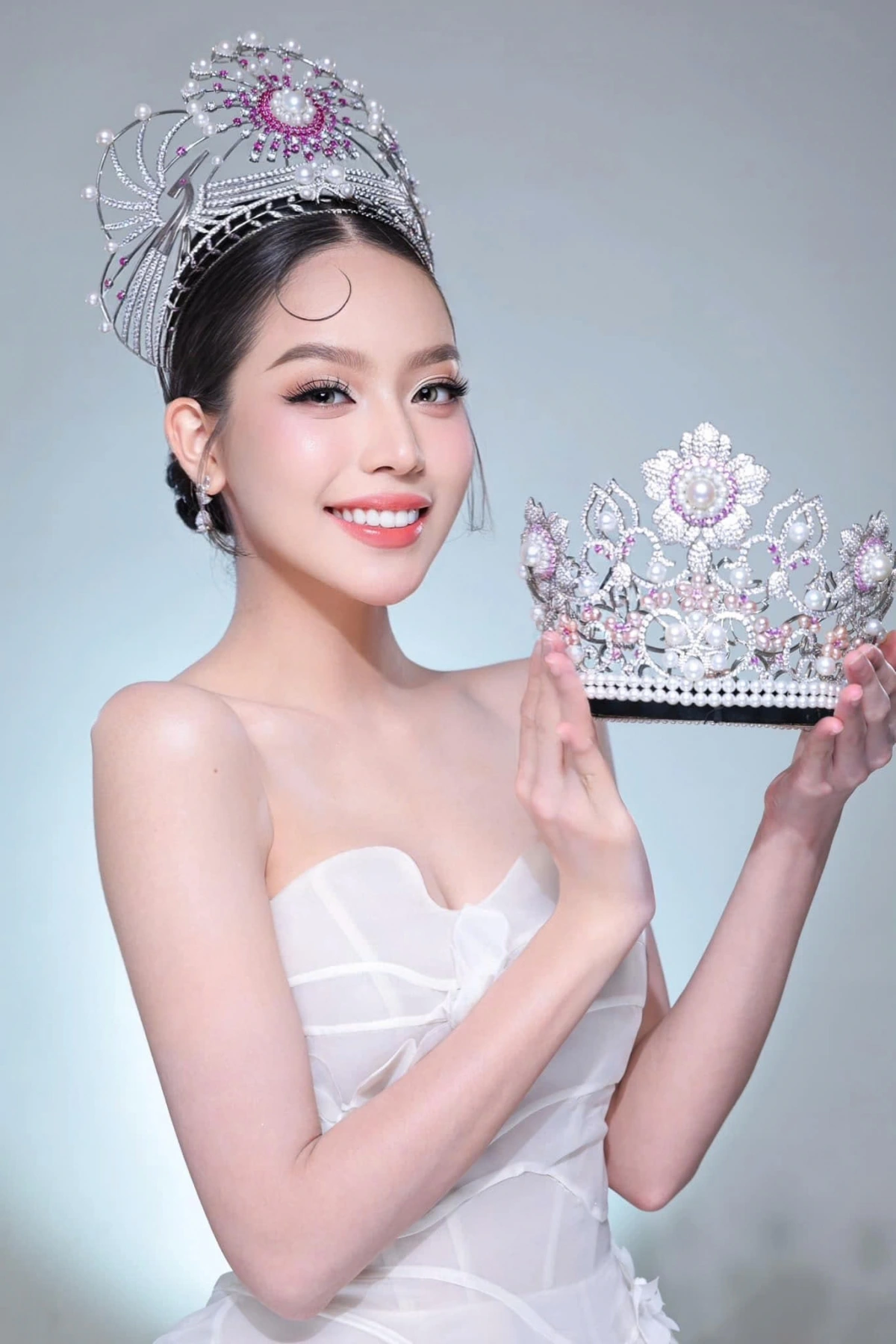 Huỳnh Thị Thanh Thủy là đại diện Việt Nam đầu tiên đăng quang ngôi vị Hoa hậu Quốc tế. Trước cuộc thi, người đẹp cũng nhận được nhiều đánh giá cao của cộng đồng sắc đẹp quốc tế. Cô tạo một dấu mốc mới cho lịch sử nhan sắc Việt, đồng thời truyền cảm hứng đến các thế hệ mỹ nhân sau phấn đấu hoàn thiện bản thân mỗi ngày để mang về nhiều danh vị cao quý khác. 