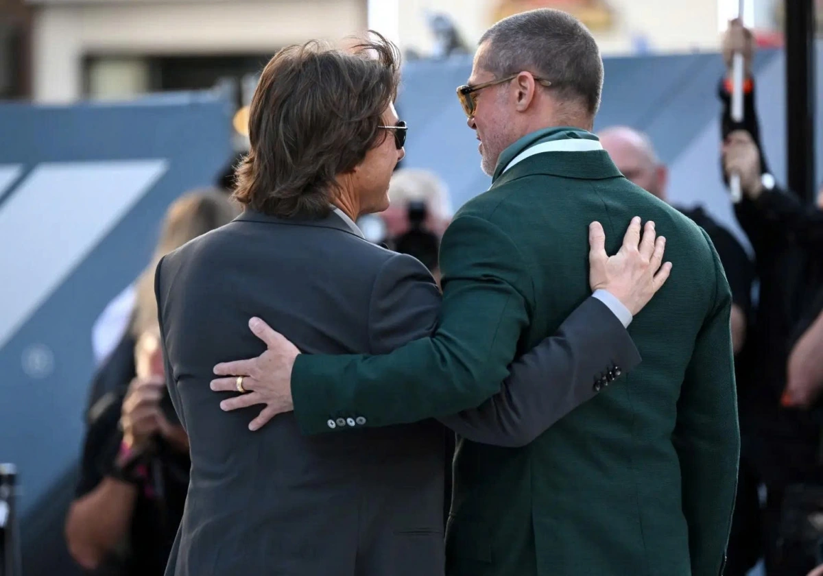 Tại buổi ra mắt phim "F1" ở Mexico vào giữa tháng 6, Brad Pitt chia sẻ sẵn sàng tiếp tục đóng chung phim với Tom Cruise, nhưng cần có điều kiện. “Tôi không treo mình trên máy bay và làm những chuyện như thế đâu. Khi anh ấy quay trở lại mặt đất, tôi sẽ đồng ý ngay”, ngôi sao nói với E! News.