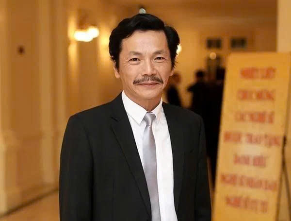 Sau "Về nhà đi con", nam nghệ sĩ góp mặt trong các phim truyền hình như "Đấu trí", "Chúng ta của 8 năm sau"; "Thương ngày nắng về"... Ông nhận danh hiệu NSND vào năm 2019. Năm 2021, NSND Trung Anh nghỉ hưu tại Nhà hát Kịch Việt Nam. Những năm qua, ông vẫn tham gia các dự án điện ảnh và truyền hình, giảng dạy tại trường Đại học Sân khấu và Điện ảnh Hà Nội.