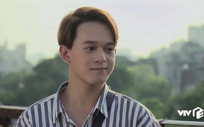Quang Anh vào vai Bảo - bạn thân của Dương. Trái ngược tính cách của bạn, Bảo nhút nhát, yếu đuối, luôn được Dương bảo vệ. Quang Anh từng đóng nhiều phim khi còn nhỏ như "Chiều ngang qua phố cũ", "Giọt nước mắt muộn màng".