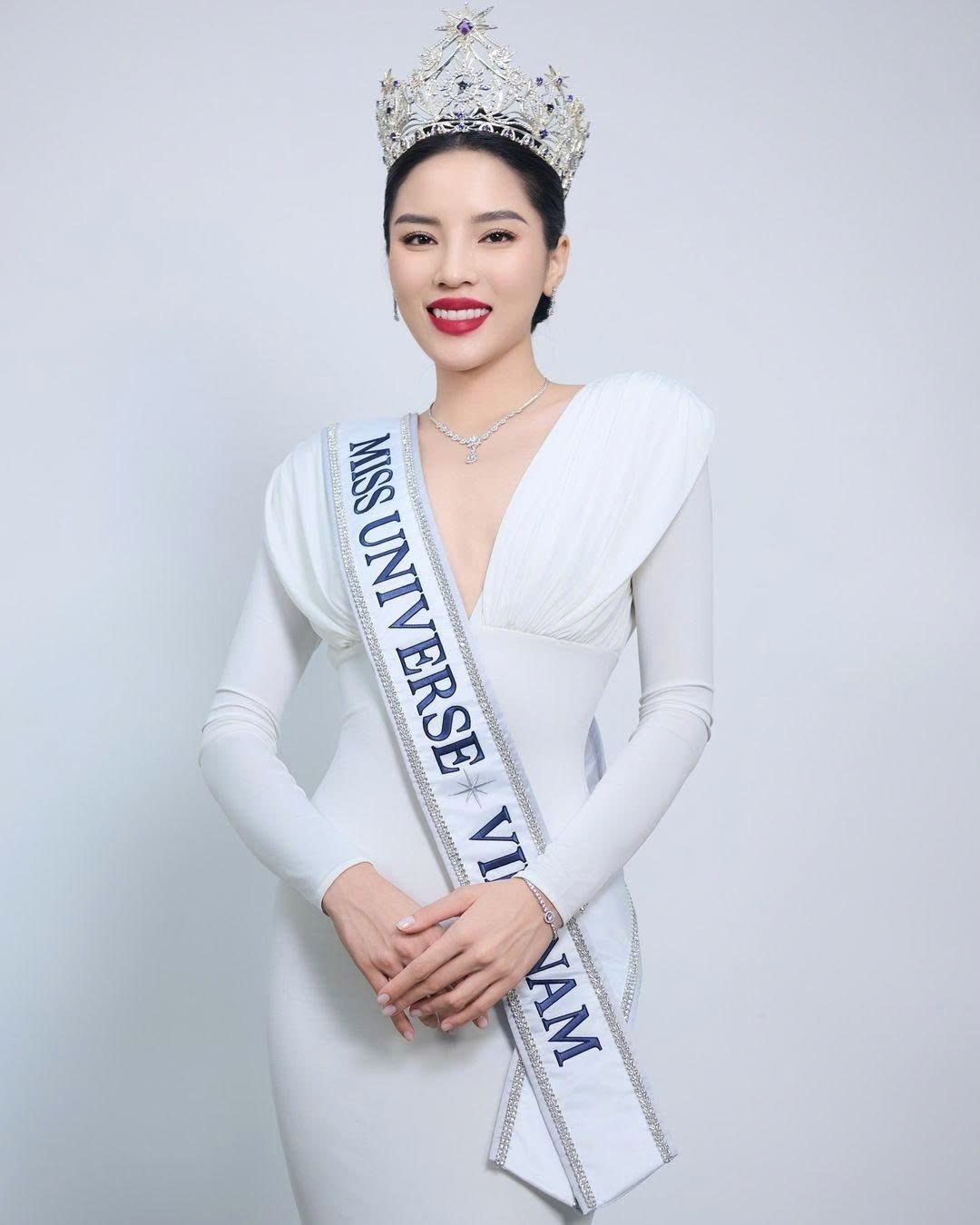 Sau khi chinh phục vương miện Hoa hậu Việt Nam 2014, Nguyễn Cao Kỳ Duyên được gọi tên cho ngôi vị Miss Universe Vietnam 2024. Tháng 11/2024, cô là đại diện Việt Nam tại Miss Universe 2024 và dừng chân tại top 30.