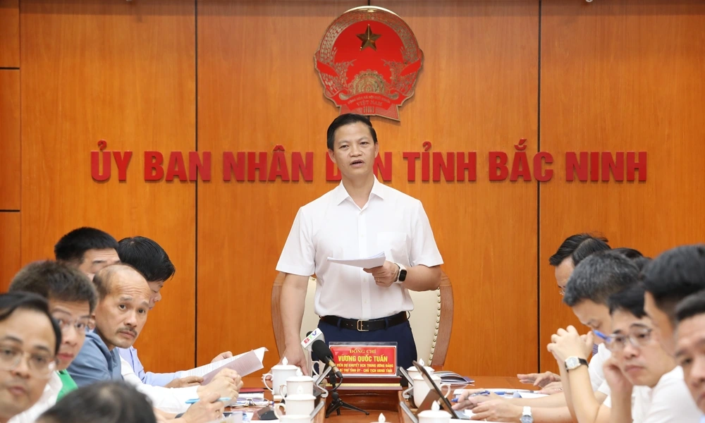 Chủ tịch UBND tỉnh Bắc Ninh Vương Quốc Tuấn phát biểu kiến nghị
