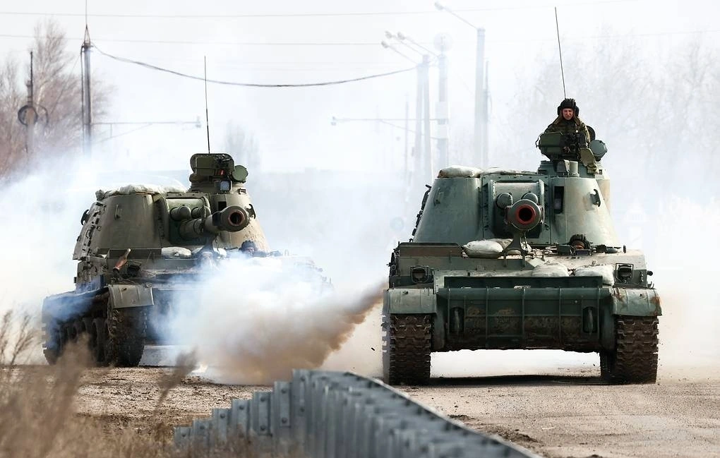Nga tăng cường tấn công Ukraine. Ảnh: TASS