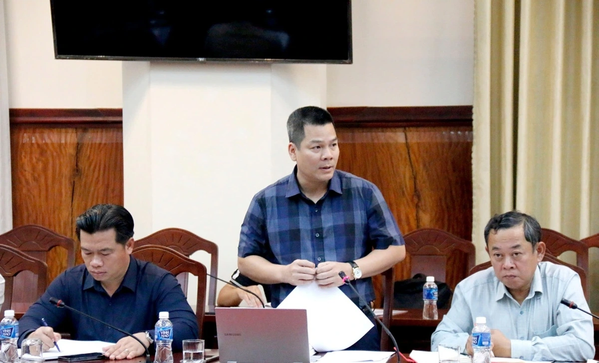Đại diện sở, nghành phát biểu tại buổi họp. Ảnh: N.T