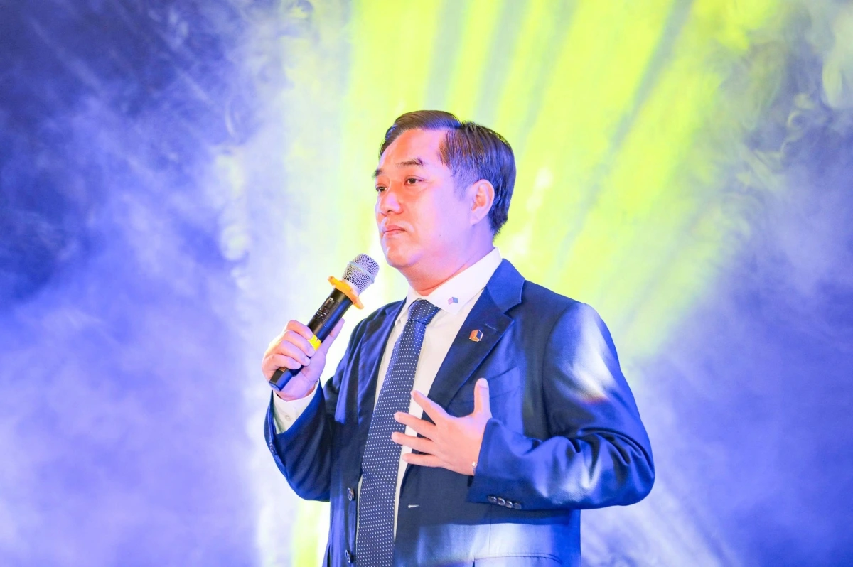 Ông Hồ Minh Hoàng, Chủ tịch HĐQT Tập đoàn Đèo Cả chia sẻ tại buổi lễ ra mắt sản phẩm âm nhạc.