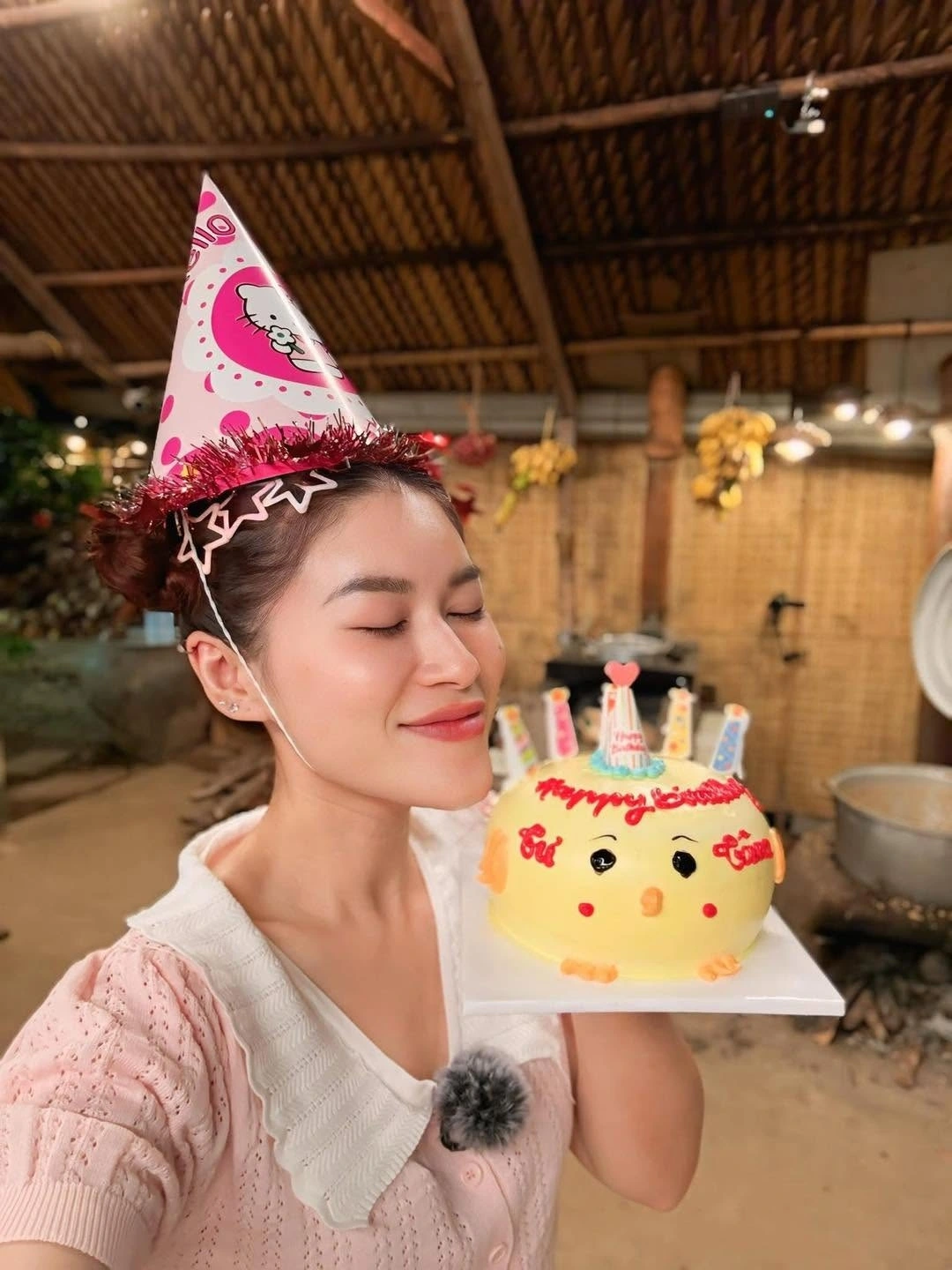 Ngọc Thanh Tâm đón tuổi mới với lời nhắn nhủ: “ Mong rằng mình sẽ luôn kiên cường, bền bỉ và đầy yêu thương như hiện tại”. (Nguồn: FBNV)