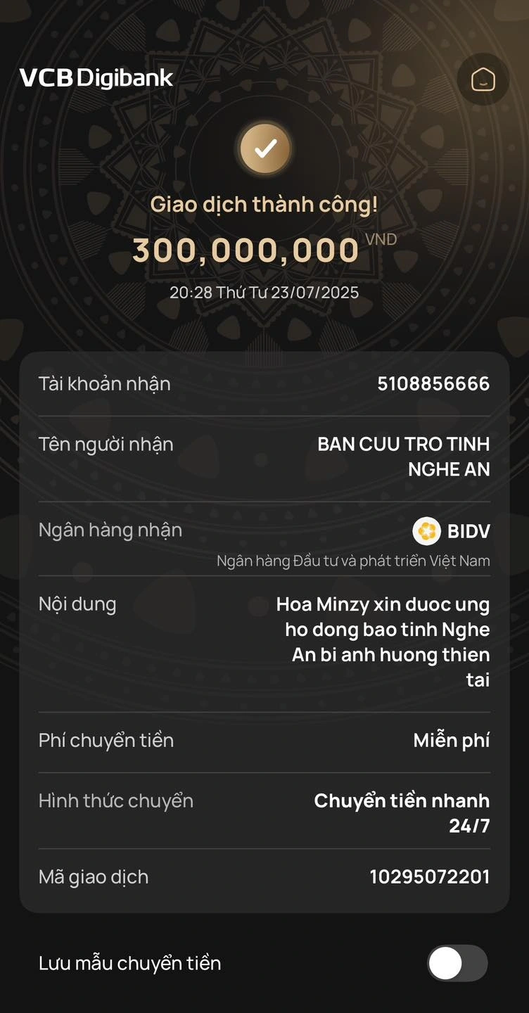 Hòa Minzy chuyển khoản số tiền 300 triệu đồng đến Ban cứu trợ tỉnh Nghệ An để hỗ trợ bà con vùng lũ ở Nghệ An (Ảnh: FBNV)