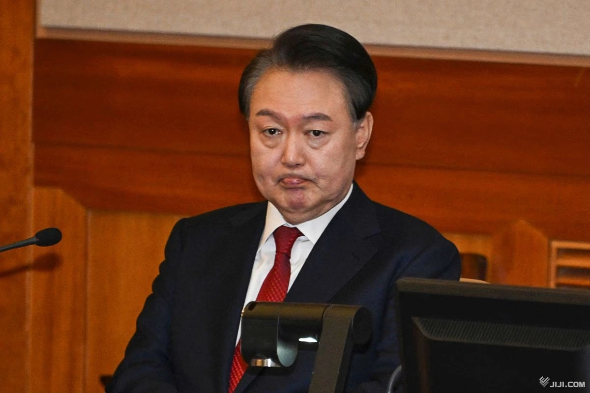Cựu Tổng thống Yoon Suk Yeol tại phiên xét xử của Tòa án hôm 6-2. Ảnh: Jiji Press
