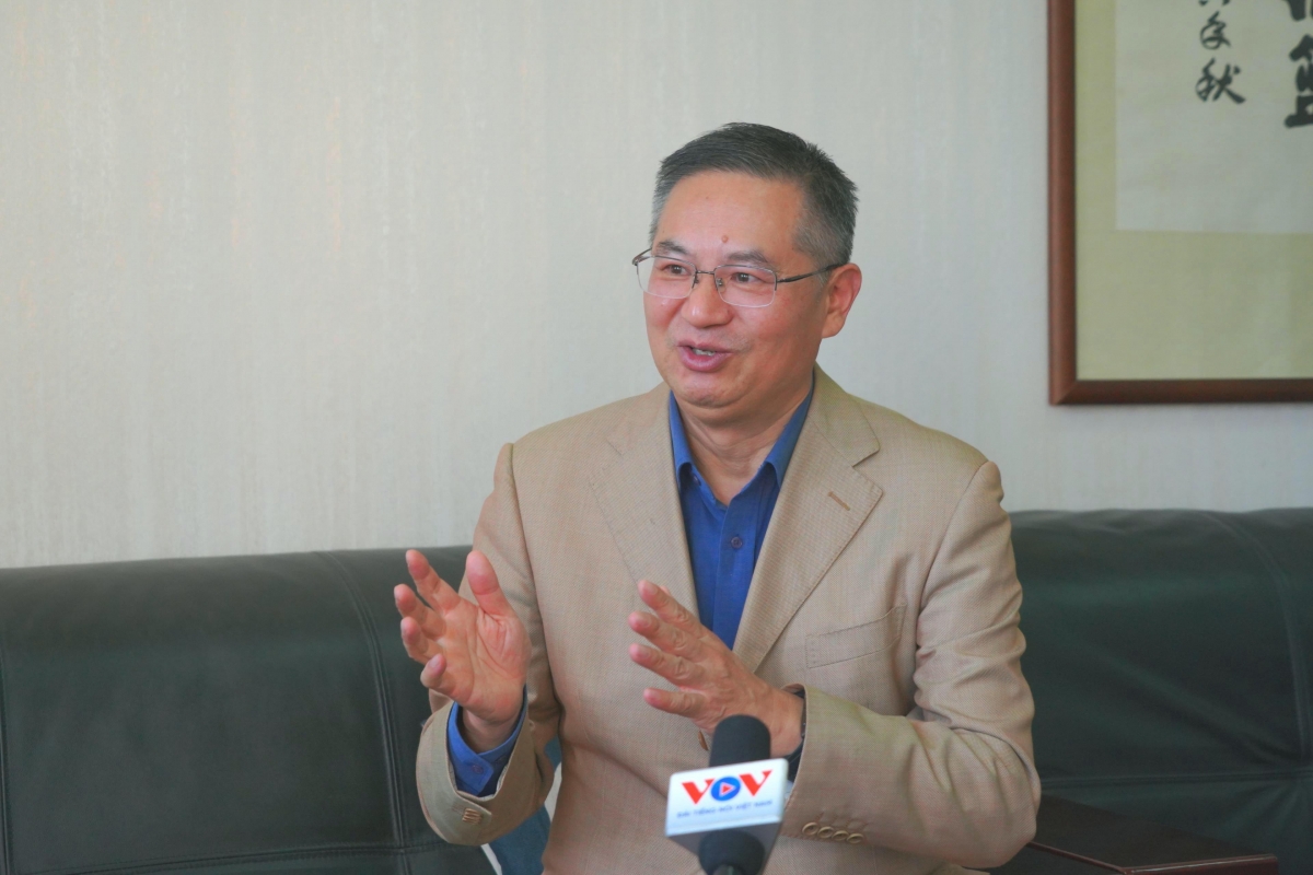 Giáo sư Thành Hán Bình - Giám đốc Trung tâm Nghiên cứu Việt Nam của Đại học Công nghiệp Chiết Giang.