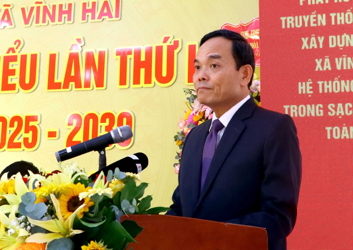 Ông Trần Lưu Quang, Bí thư Trung ương Đảng, Trưởng Ban Chính sách, Chiến lược Trung ương phát biểu chỉ đạo Đại hội Đảng bộ xã Vĩnh Hải, tỉnh Khánh Hòa