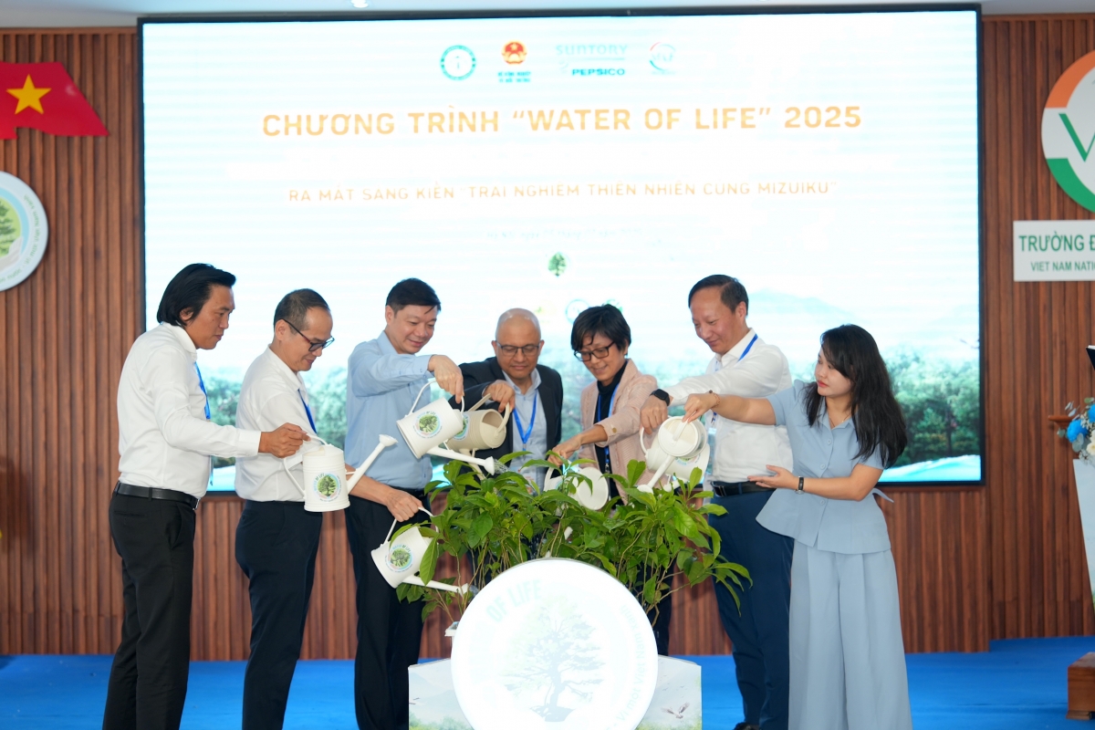 Chương trình "Watwr of Life: Bảo tồn nguồn nước - Vì một Việt Nam xanh" năm 2025 chính thức được khởi động