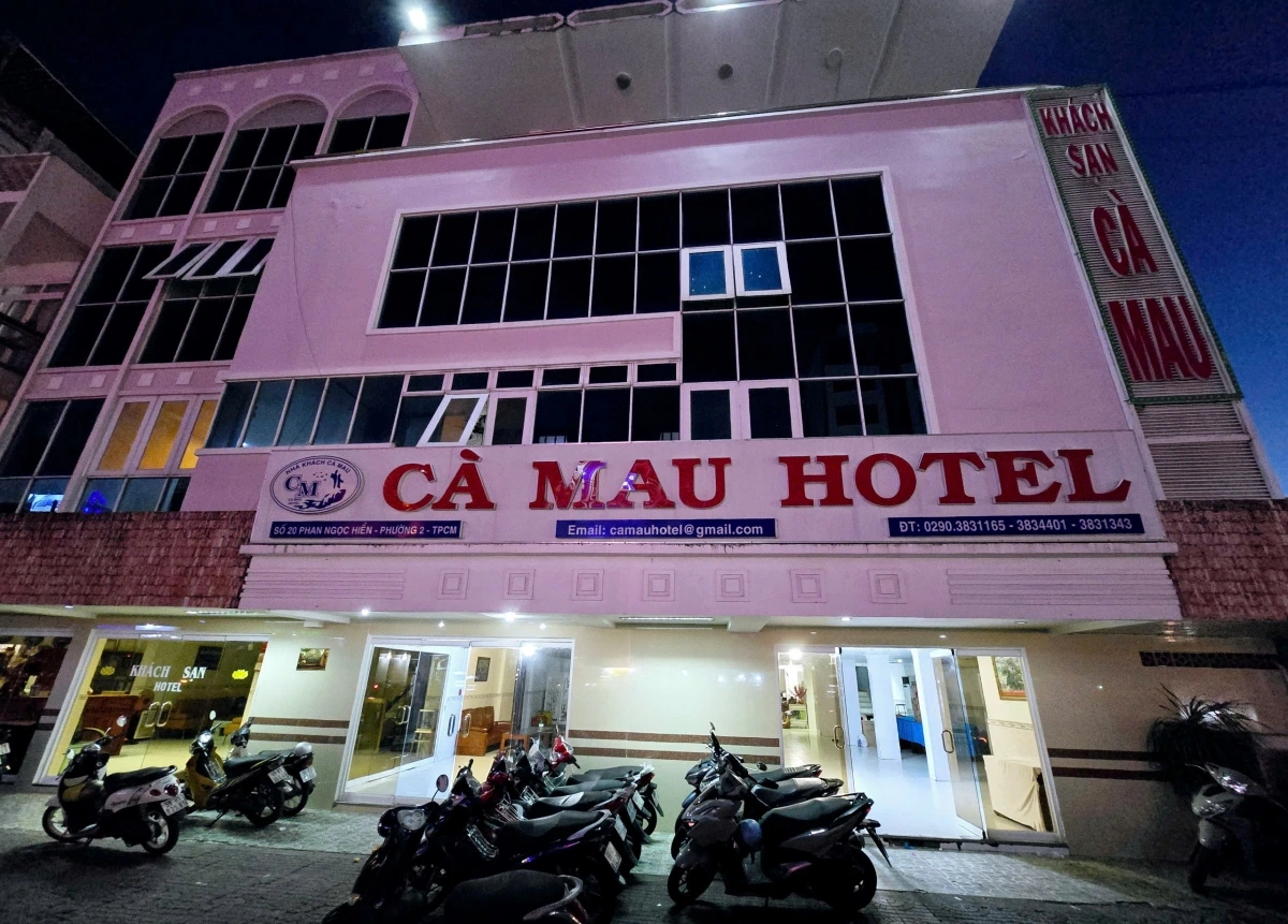 Nhà khách Cà Mau cũng được cải tạo lại để làm nơi lưu trú cho cán bộ tỉnh Bạc Liêu cũ về làm việc