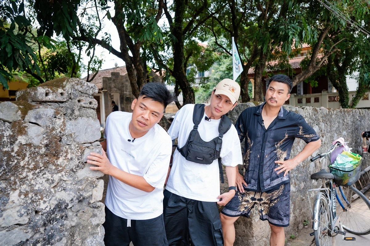 Các bố Trung Ruồi, Neko Lê, Duy Hưng (từ trái qua)