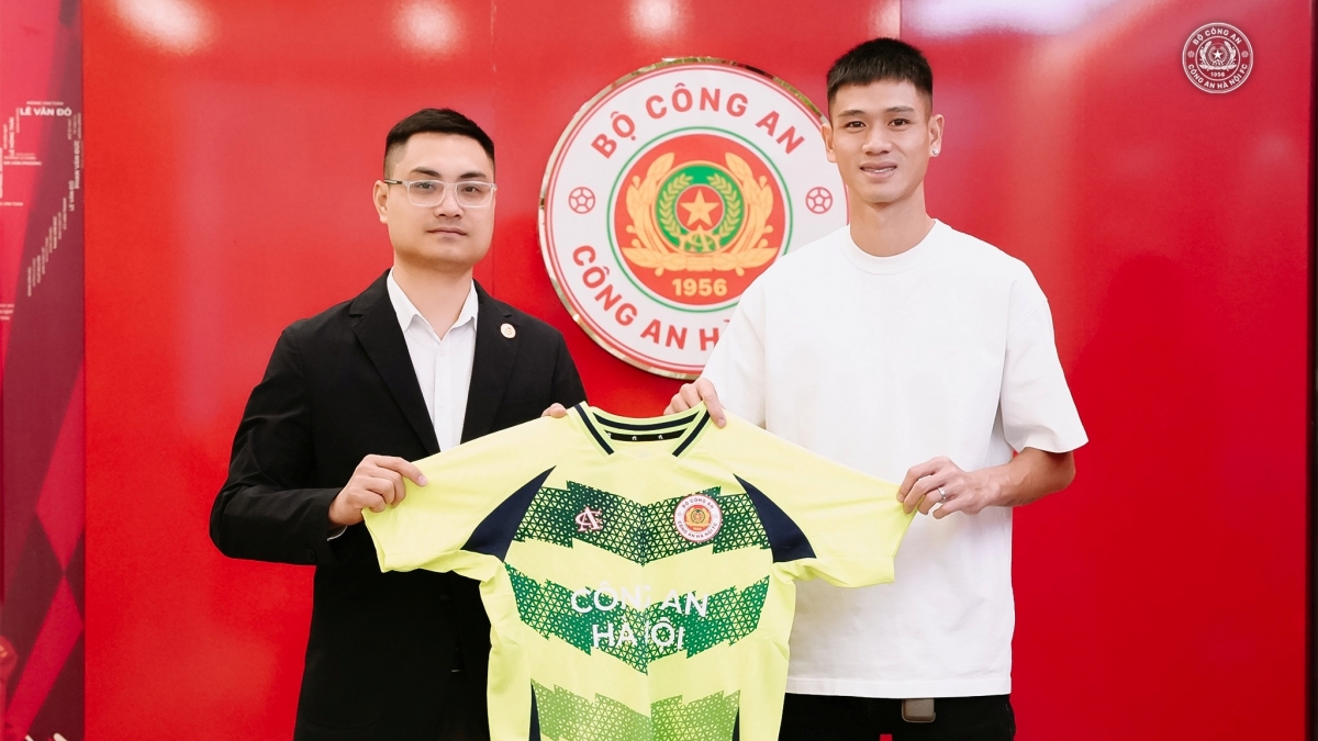 CLB CAHN ra mắt tân binh đầu tiên trước mùa giải 2025/2026. (Ảnh: CLB CAHN)