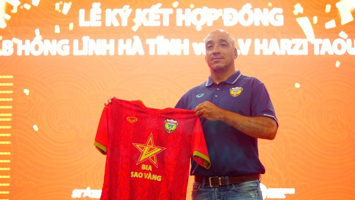 Ông Taoufika Harzi là trợ lý thể lực mới của CLB Hà Tĩnh trước thềm mùa giải 2025/2026. (Ảnh: CLB Hà Tĩnh)