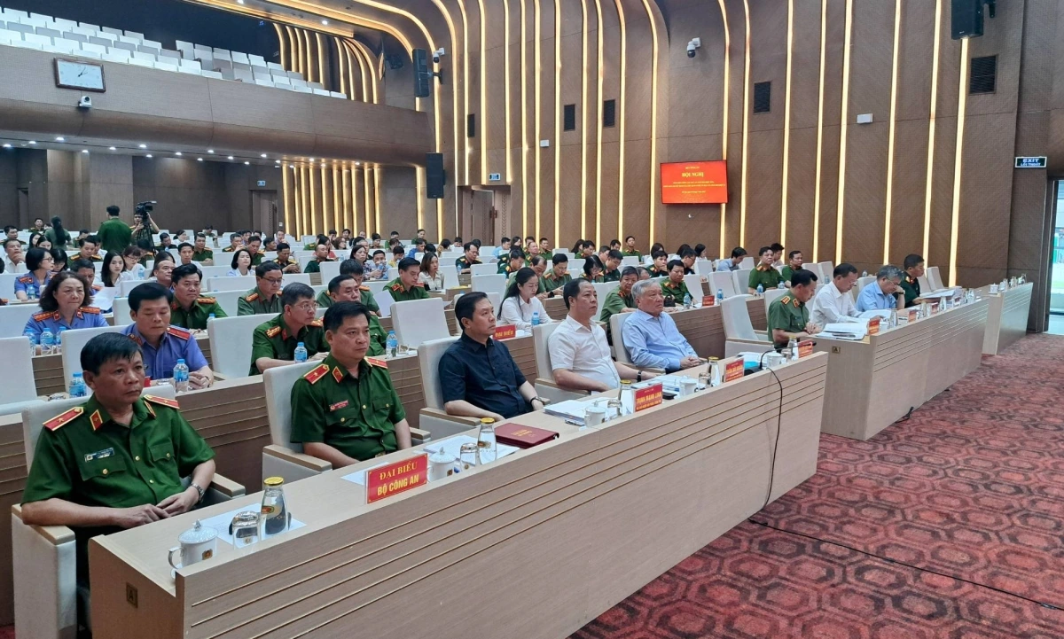 Các đại biểu dự hội nghị