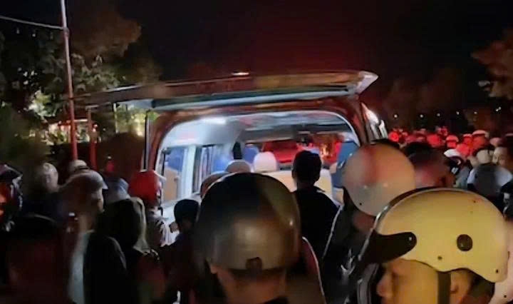 Thi thể 2 cháu được tìm thấy lúc 23h