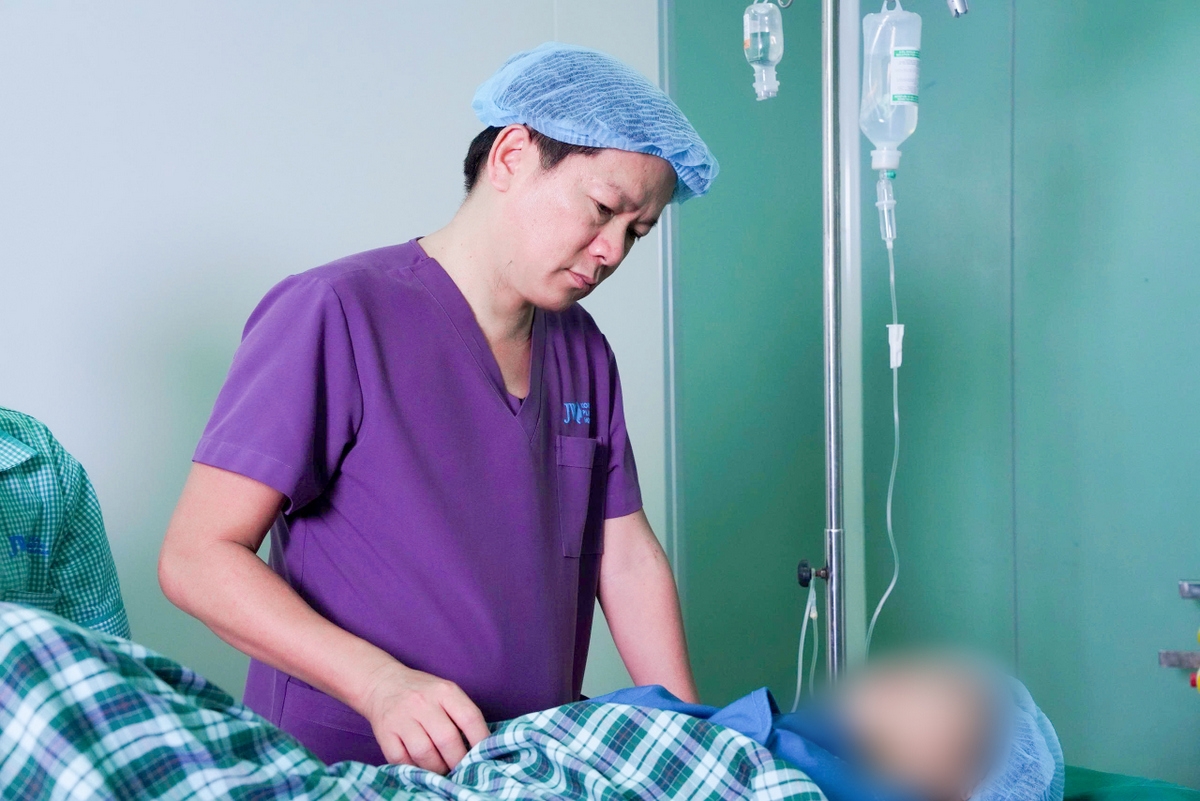 Bệnh nhân đang được chăm sóc chờ phục hồi (Ảnh BVCC).