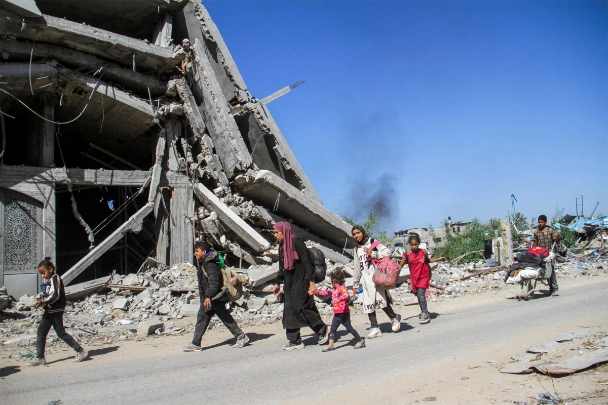 Người dân Gaza vẫn đang hàng ngày đối mặt với nỗi ám ảnh chiến tranh. Ảnh: Reuters.