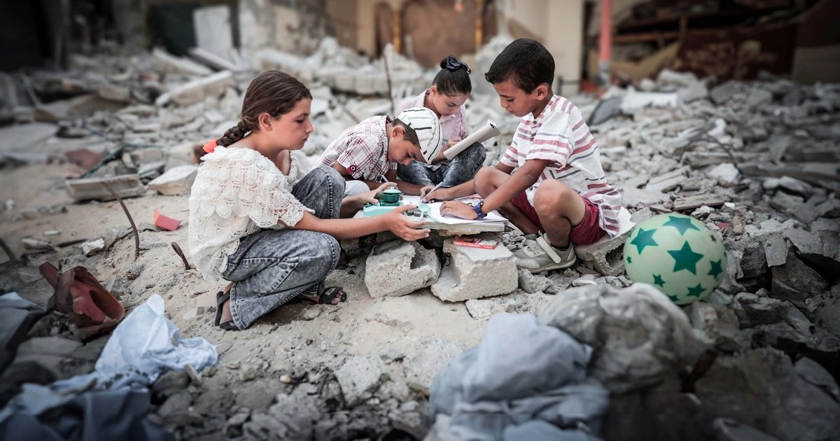 Trẻ em ở Gaza đang đối mặt với tình trạng thiếu thốn lương thực, thuốc men. (Ảnh: Getty)