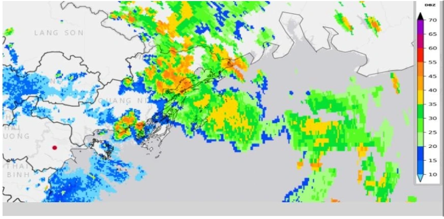 Hình ảnh phản hồi Radar thời tiết Phủ Liễn vào 13h30 ngày 19/7/2025 (trích dẫn từ bản tin cảnh báo dông, lốc, sét, mưa đá và mưa lớn cục bộ tỉnh Quảng Ninh phát lúc 13h30 ngày 19/7/2025).
