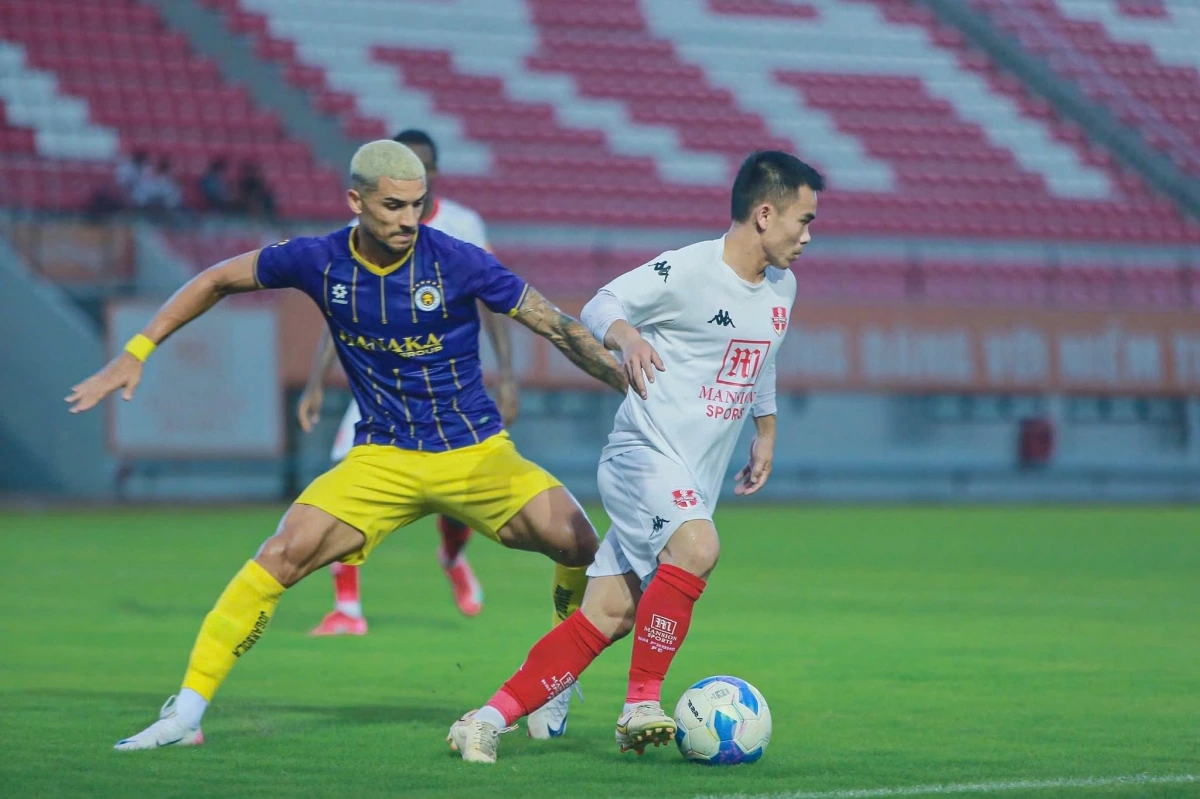 Hendrio ghi cú đúp vào lưới CLB Hải Phòng (Ảnh: HNFC).
