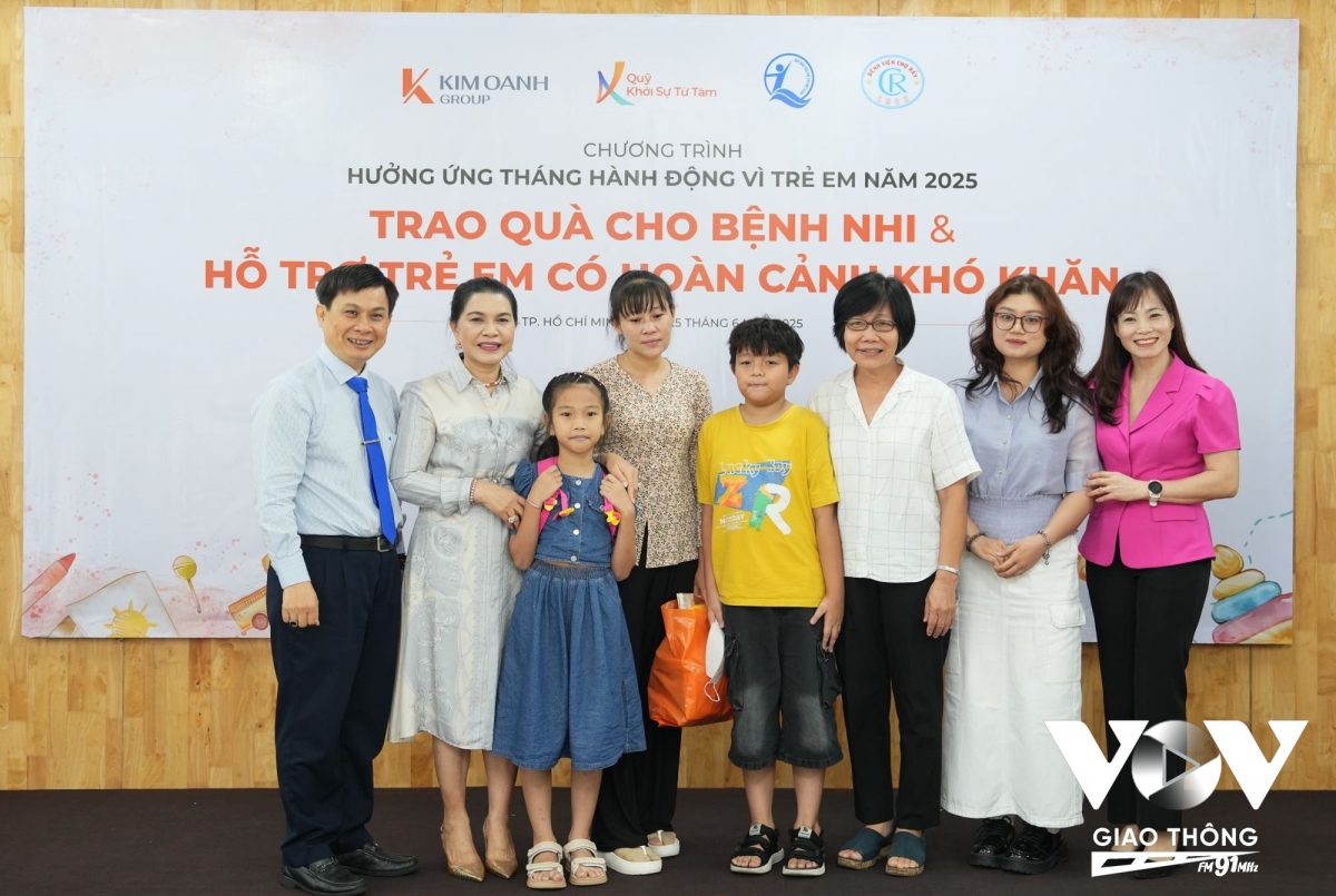 Các con của người hiến tạng sẽ được Quỹ khởi sự Từ Tâm chăm lo học hành đến 18 tuổi