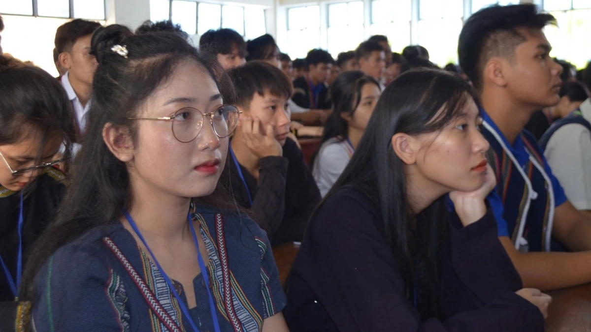 Các em học sinh Trường dự bị Đại học Dân tộc Trung ương Nha Trang. Ảnh baokhanhhoa.vn