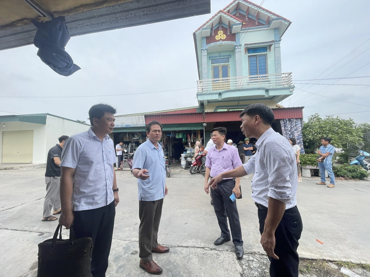 Tổ công tác kiểm tra tại xã Quỳnh An