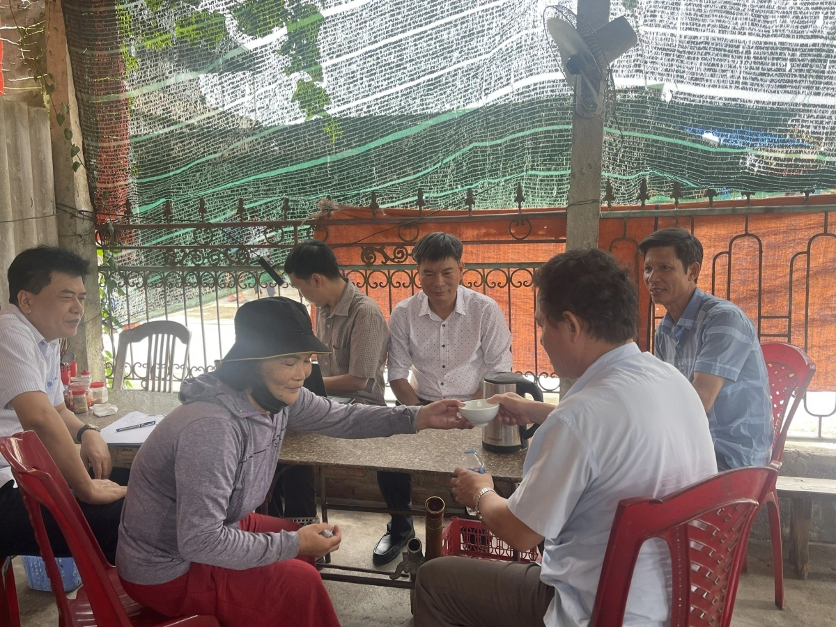 Kiểm tra các quán ăn ở xã Quỳnh An