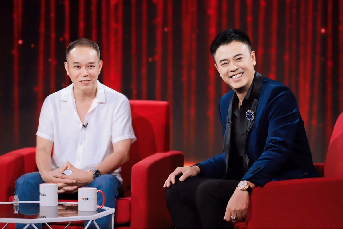 MC Tuấn Tú và đạo diễn Bùi Tuấn Dũng trong chương trình Cine7 – Ký ức phim Việt