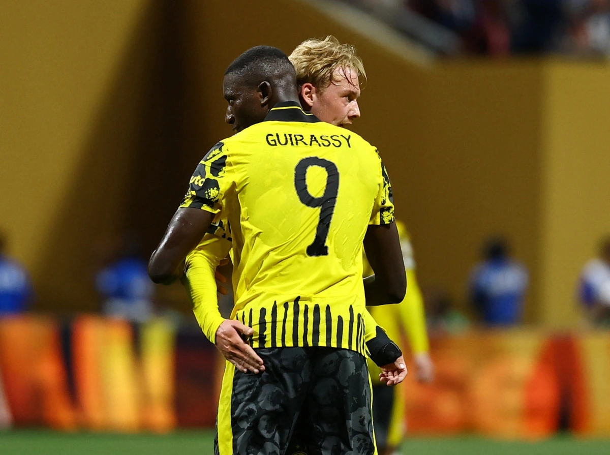 Dortmund giành vé vào tứ kết FIFA Club World Cup 2025 (Ảnh: Reuters).