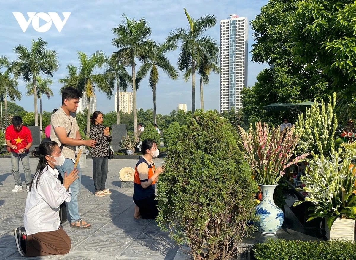 People pay their respects to their late Party leader.