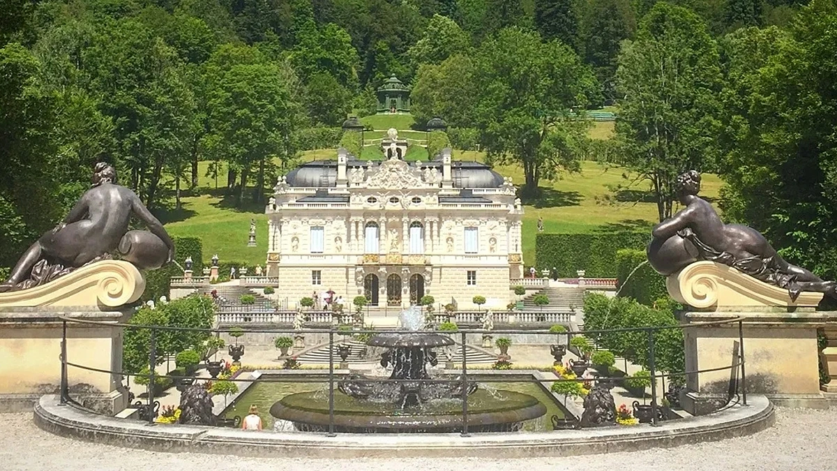 Cung điện Linderhof. (Ảnh: Schlosslinderhof).