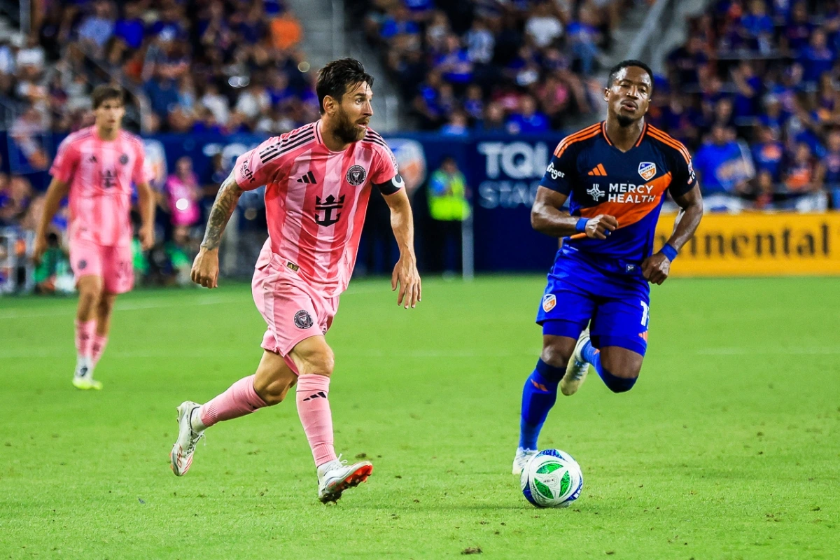 Messi có nguy cơ bị phạt (Ảnh: Reuters)