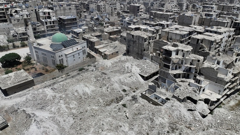 Những tòa nhà bị phá hủy ở Aleppo, Syria. Ảnh: Reuters
