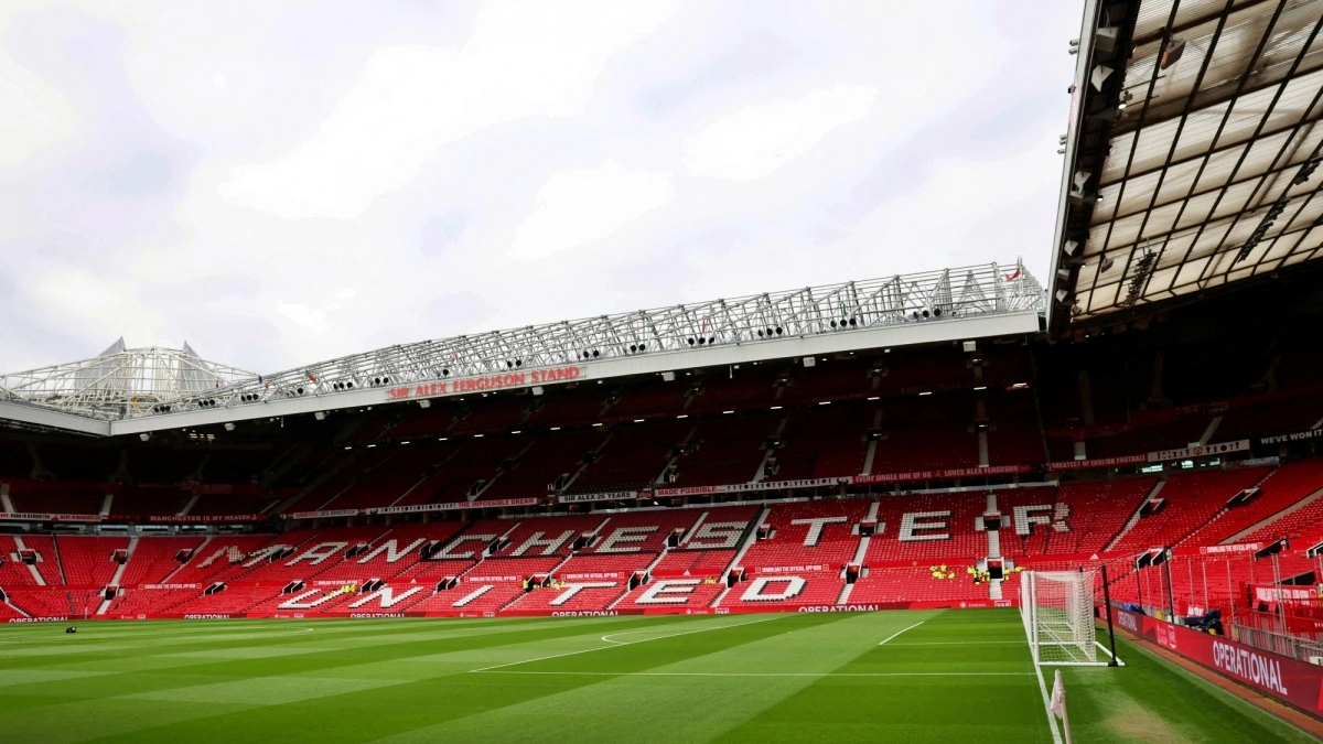 Old Trafford từ lâu không còn là "thánh địa" mơ ước với các cầu thủ (Ảnh: Reuters)