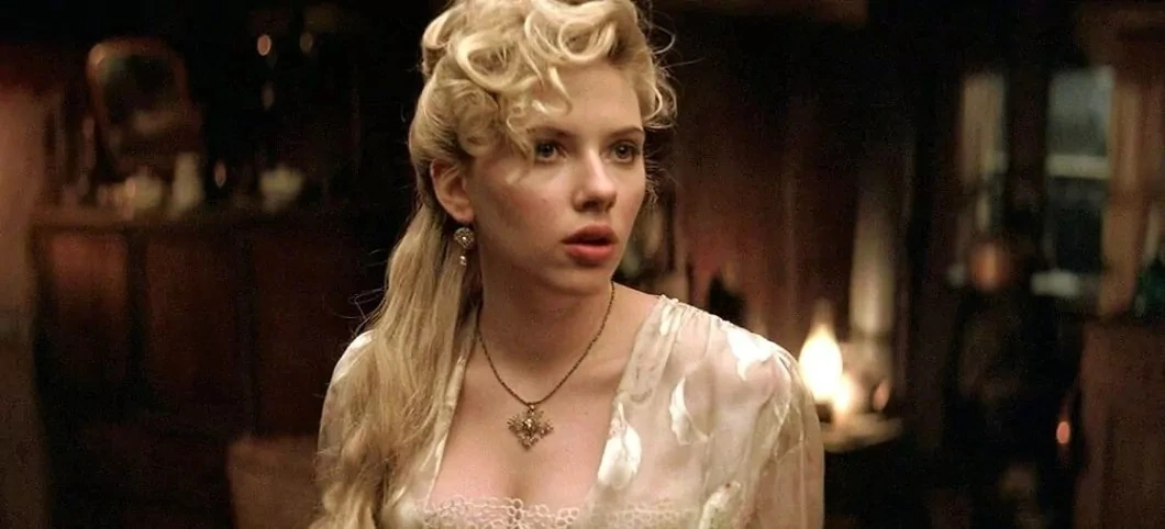 Johansson luôn nỗ lực vượt qua cái mác "biểu tượng gợi cảm" để tìm kiếm những vai diễn có chiều sâu nội tâm. (Ảnh: KT)