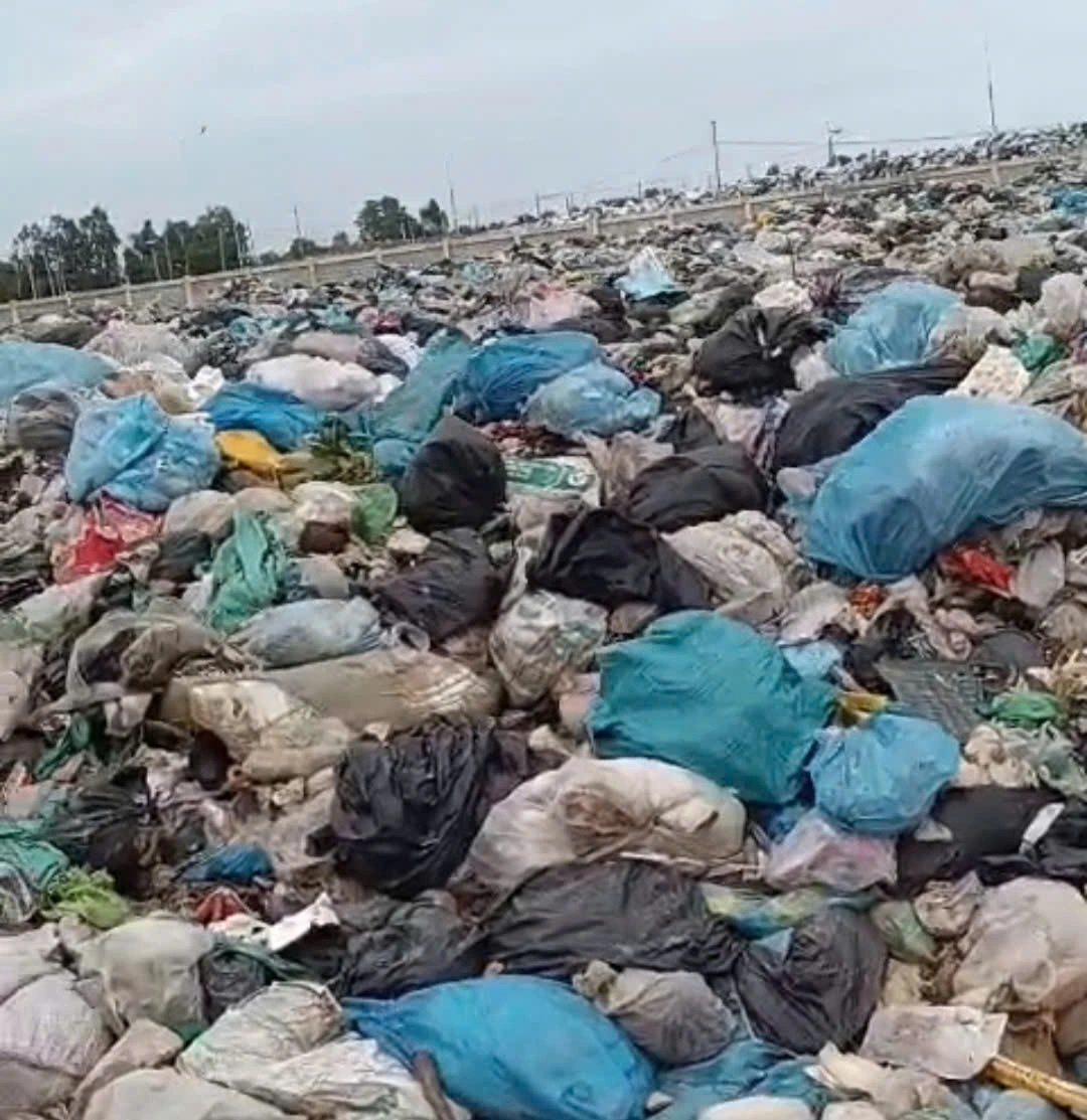 Rác tồn đọng ở bãi rác An Hiệp