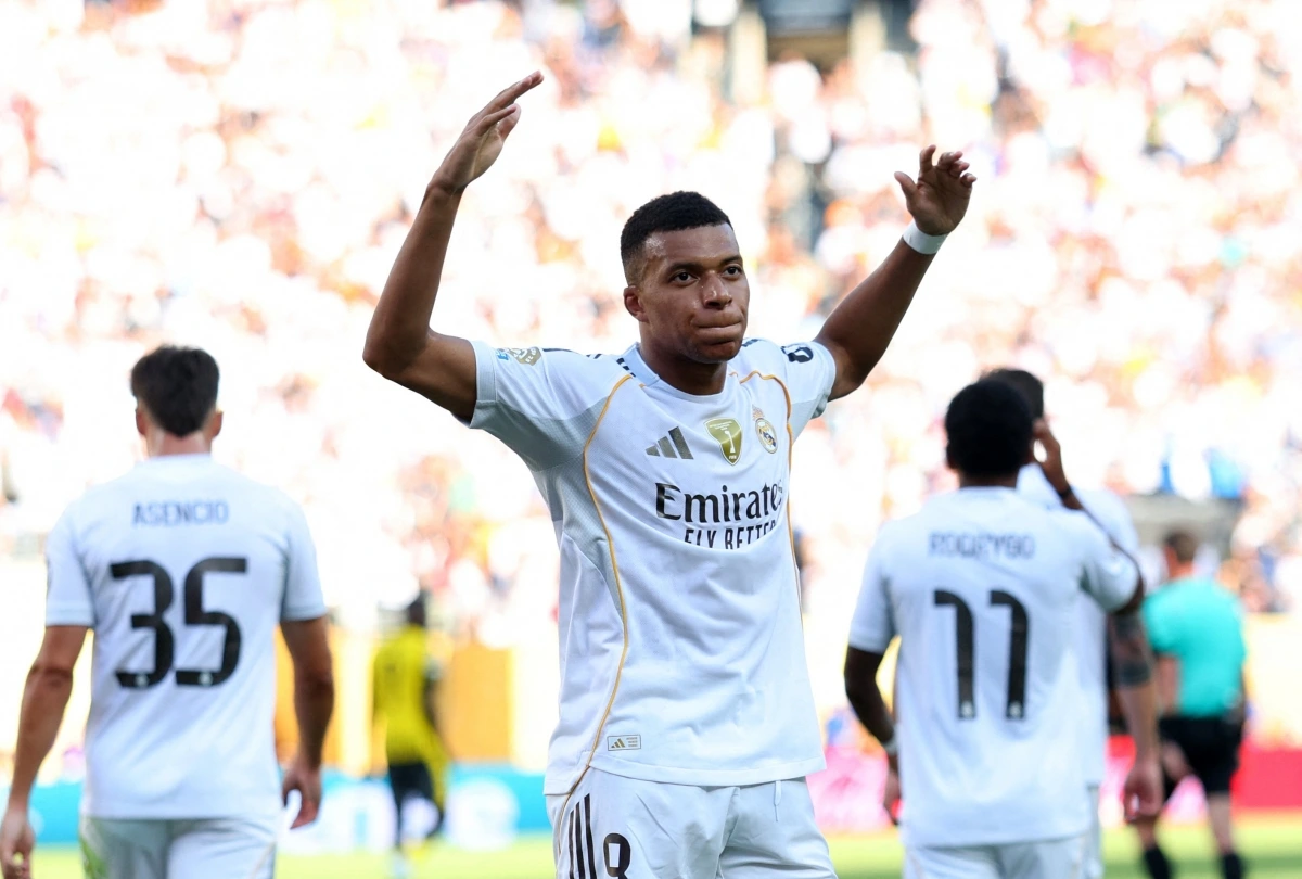 Mbappe sẽ có dịp gặp lại PSG. (Ảnh: Reuters).