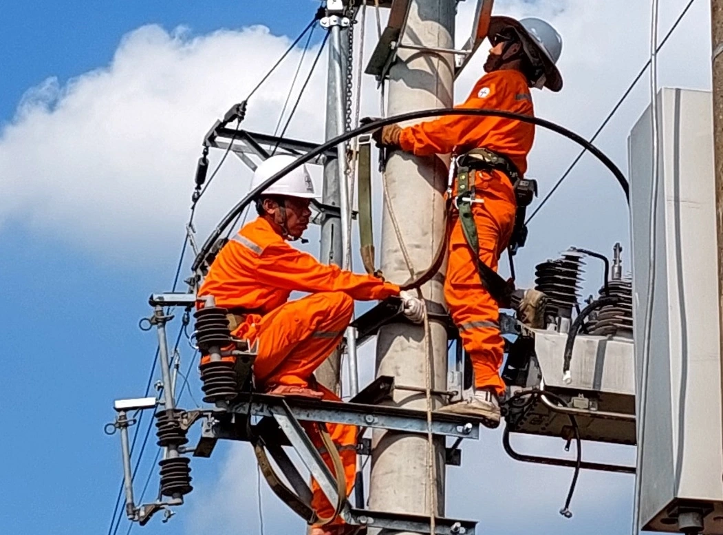 Sửa chữa lưới điện trung áp