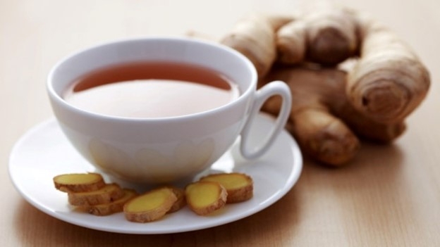 Trà gừng có thể hỗ trợ giảm đau tự nhiên. Ảnh: Healthline