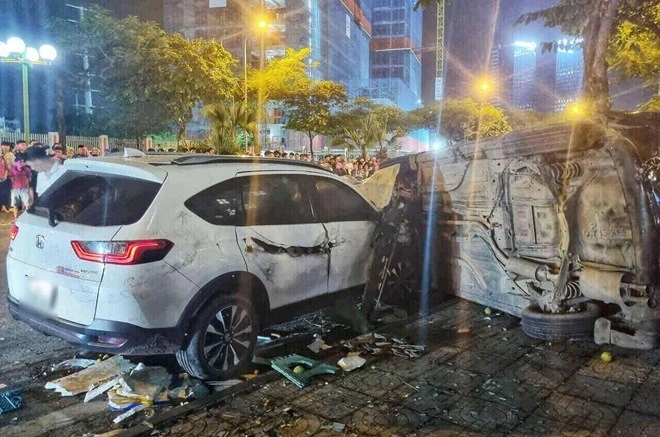 Hiện trường vụ tai nạn giao thông liên hoàn ở Dương Nội, Hà Nội khiến nhiều người thương vong. Nguyên nhân chính do tài xế say xỉn. Ảnh: CTV