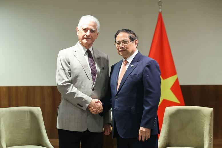Thủ tướng làm việc với Chủ tịch Liên đoàn Công nghiệp bang Rio de Janeiro (FIRJAN), ông Luiz Césio Caetano - Ảnh: VGP/Nhật Bắc