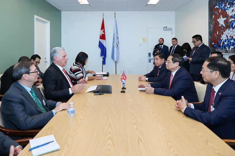 Thủ tướng Phạm Minh Chính hội kiến Bí thư thứ nhất, Chủ tịch Cuba Miguel Díaz-Canel - Ảnh: VGP