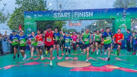 Điểm xuất phát và đích đến của giải chạy tại chân núi Bà Đen (Ảnh T.N)